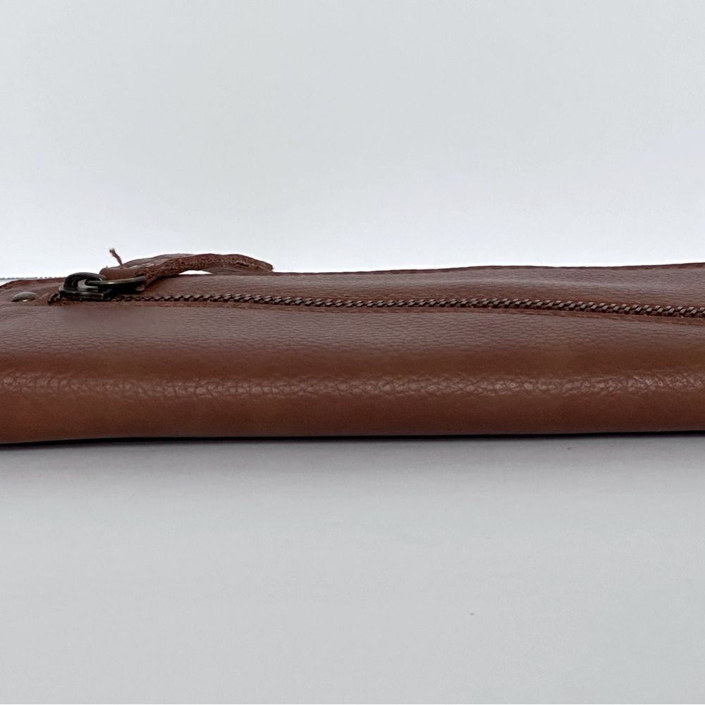Free People Wallet Brown Distressed Vegan Leather Wristlet Strap Zip Closure - Picture 11 of 12